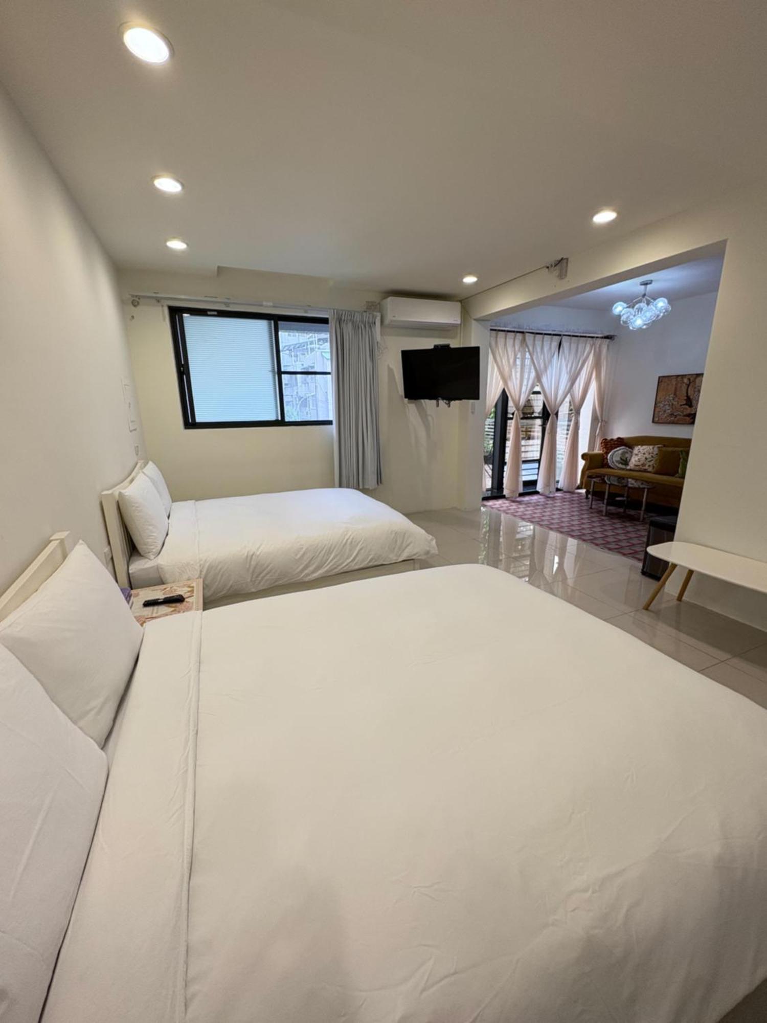 Kaohsiung Raifong Corner Homestay Luaran gambar