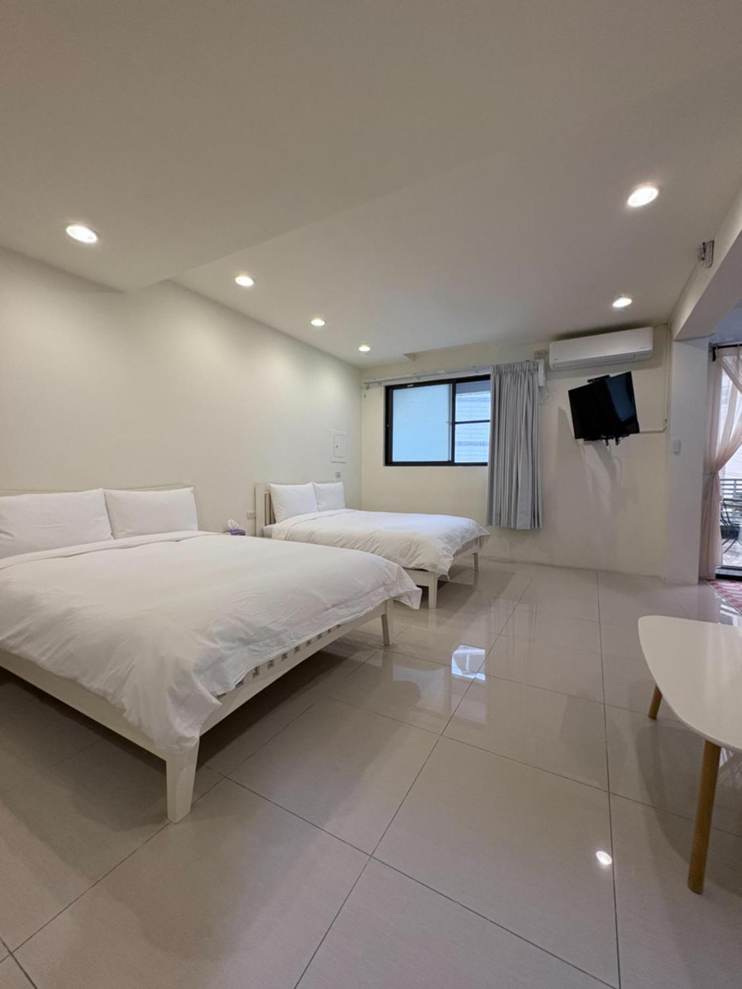 Kaohsiung Raifong Corner Homestay Luaran gambar