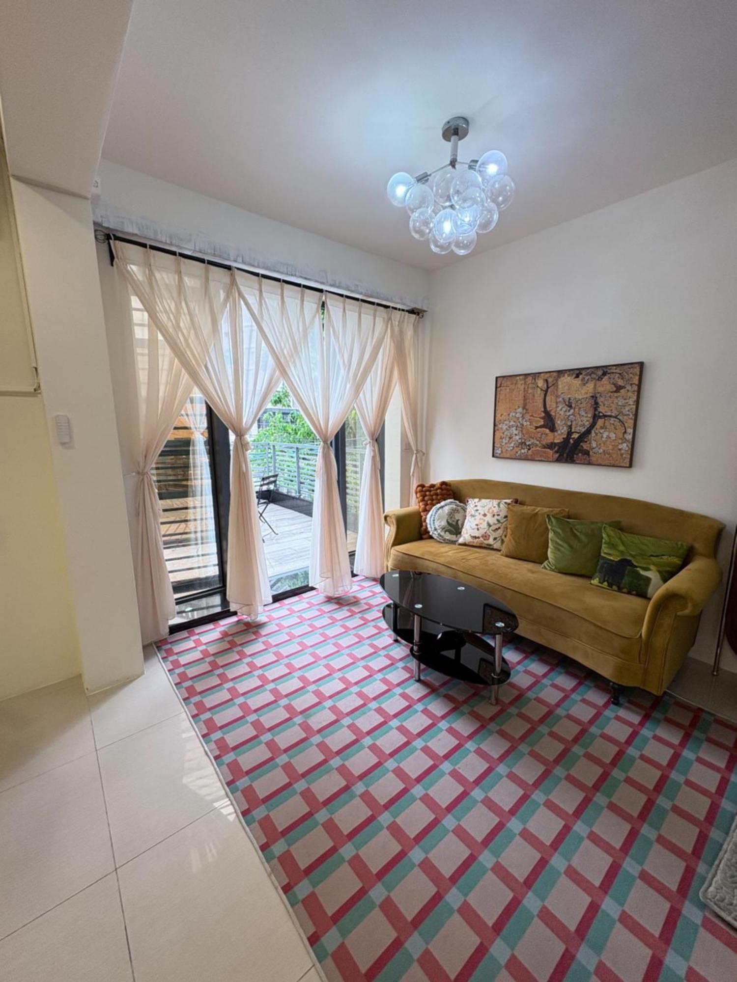 Kaohsiung Raifong Corner Homestay Luaran gambar