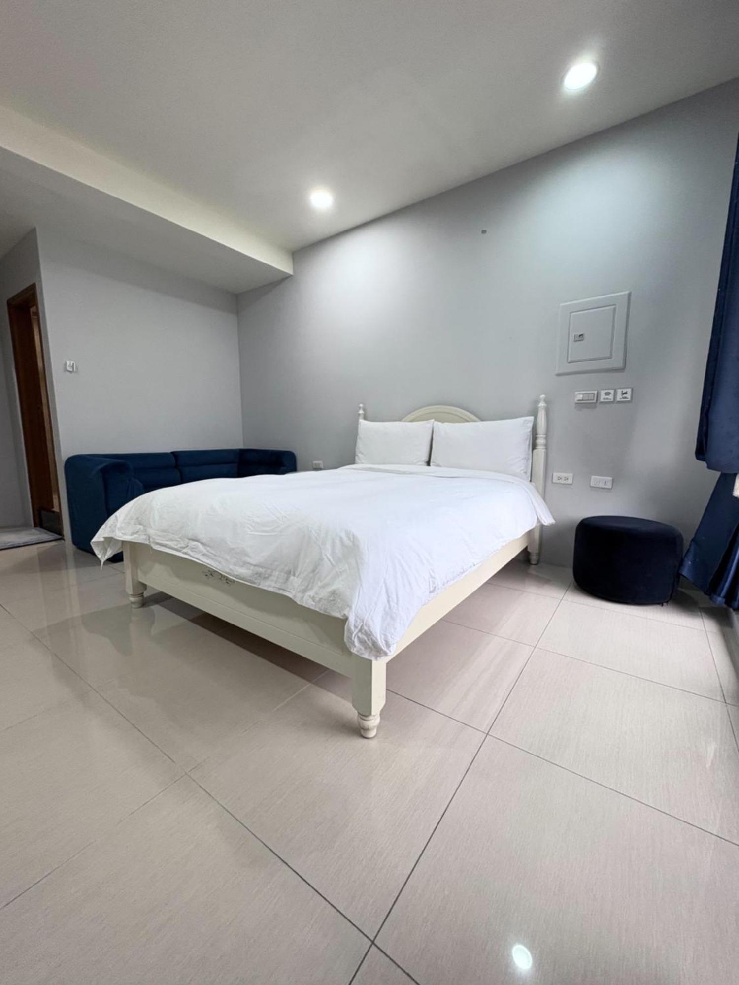Kaohsiung Raifong Corner Homestay Luaran gambar