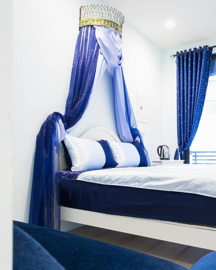 Kaohsiung Raifong Corner Homestay Luaran gambar
