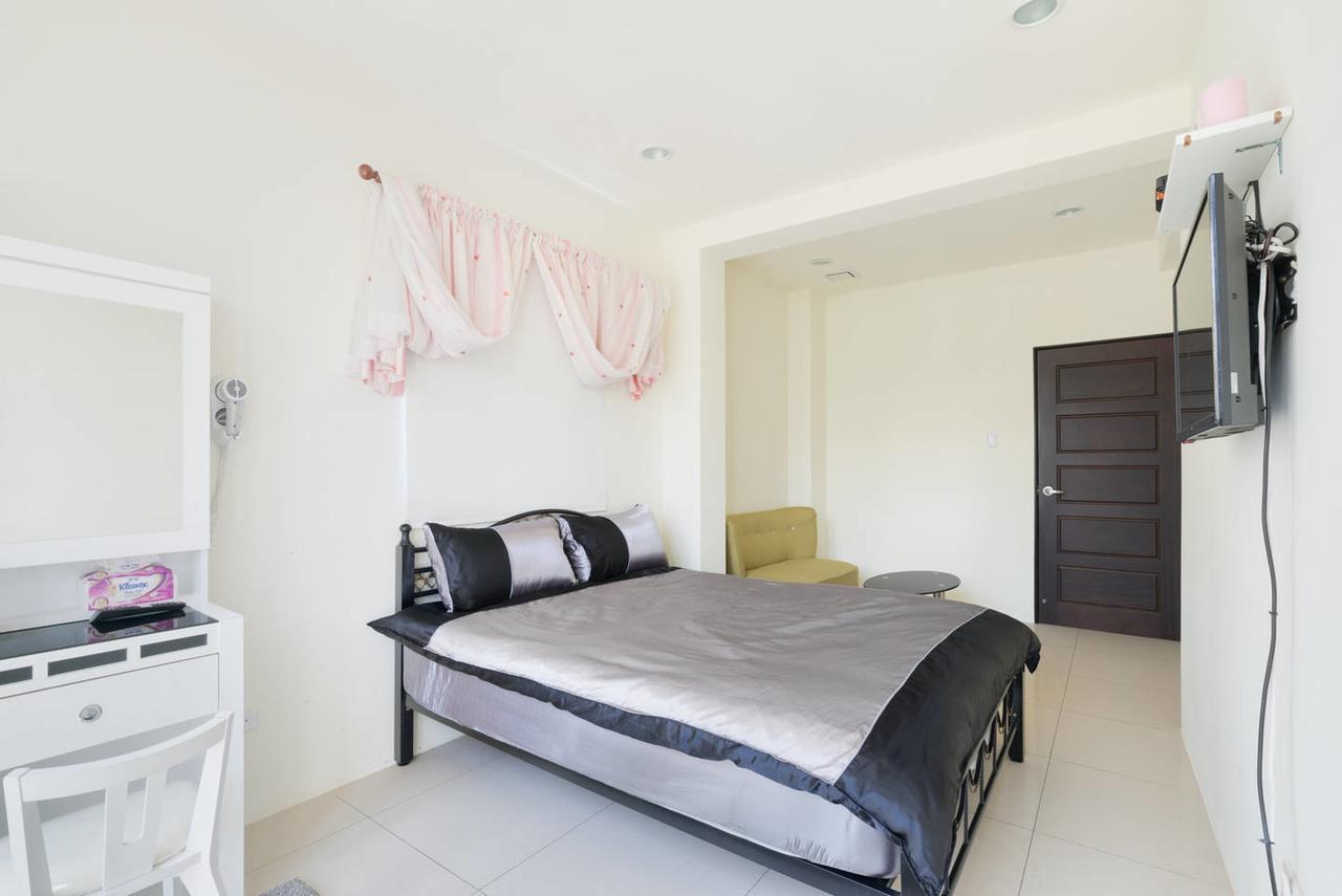 Kaohsiung Raifong Corner Homestay Luaran gambar