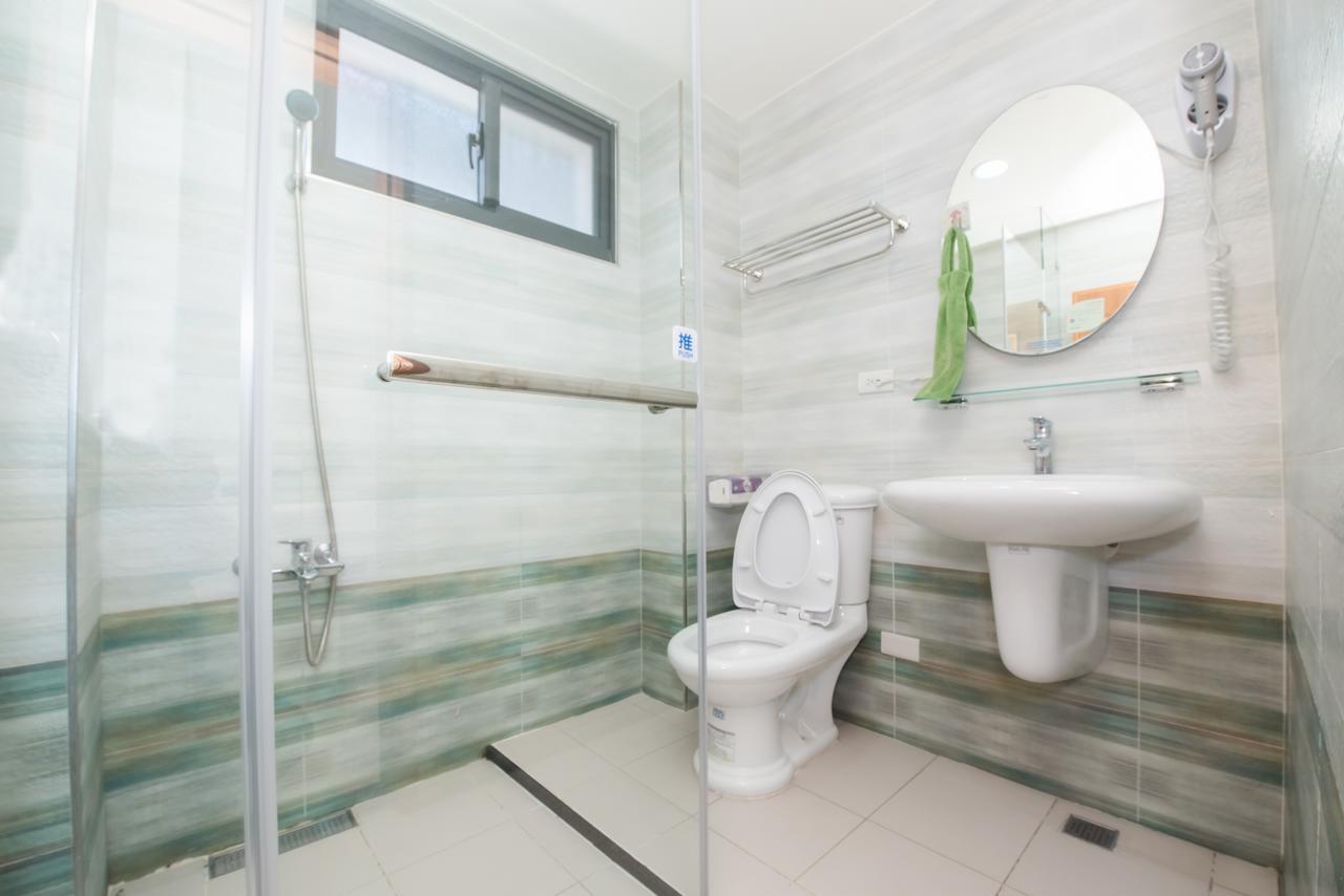Kaohsiung Raifong Corner Homestay Luaran gambar