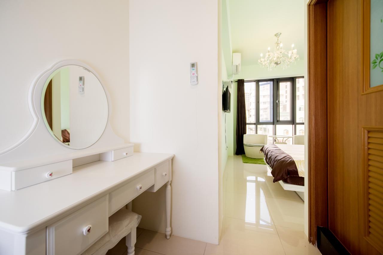 Kaohsiung Raifong Corner Homestay Luaran gambar